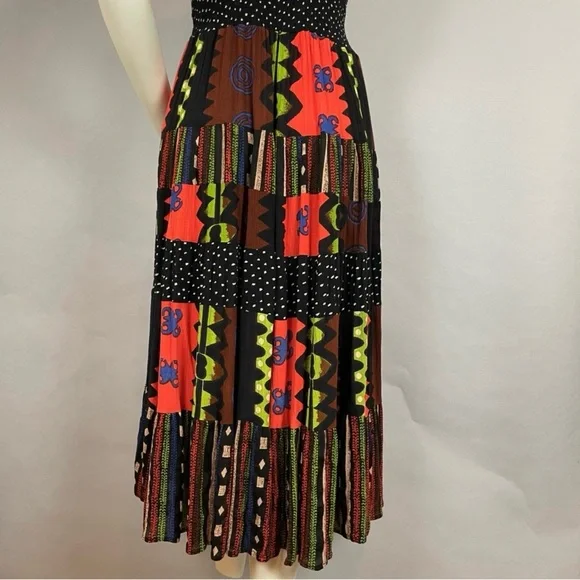 90’s Crinkle Crepe Maxi Dress – Boho Tribal Print Open Back - Picture 10 of 11